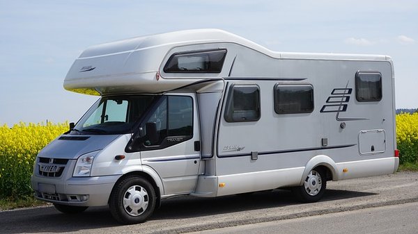 Comment se préparer à un voyage en camping-car ?