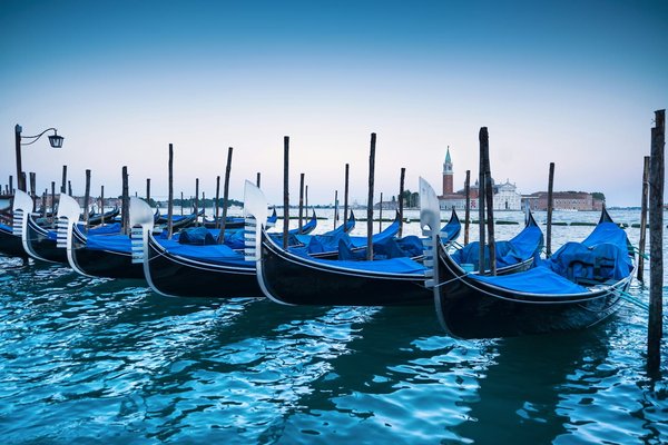 Comment bénéficier de balades en gondole à prix réduit à Venise ?